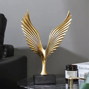 The Majestic Sculpt Showpiece